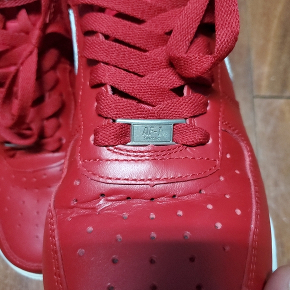 NIKE AIR FORCE 1 HIGH SUPREME WORLD FAMOUS SHOES 698696-610 MENS SIZE 9.5 RED - Picture 8 of 10